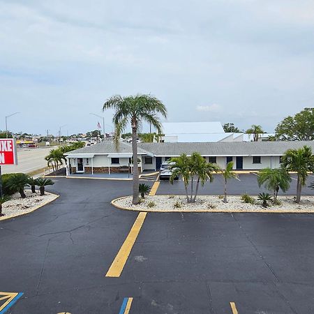 Deluxe Inn - Sarasota South Bradenton Екстериор снимка